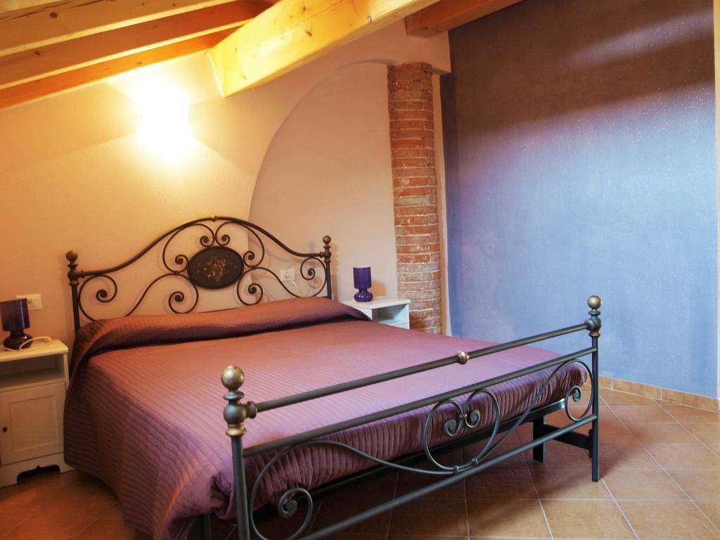 La Cascina Del Sole Hostel Rivarolo del Re ed Uniti Екстериор снимка