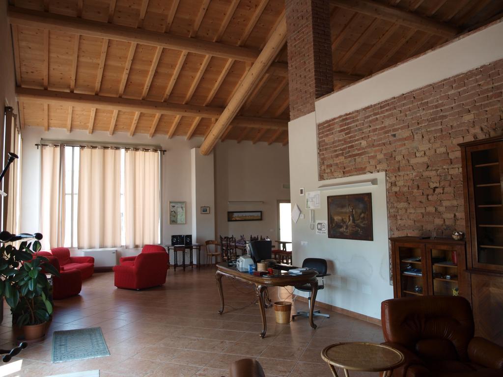 La Cascina Del Sole Hostel Rivarolo del Re ed Uniti Екстериор снимка