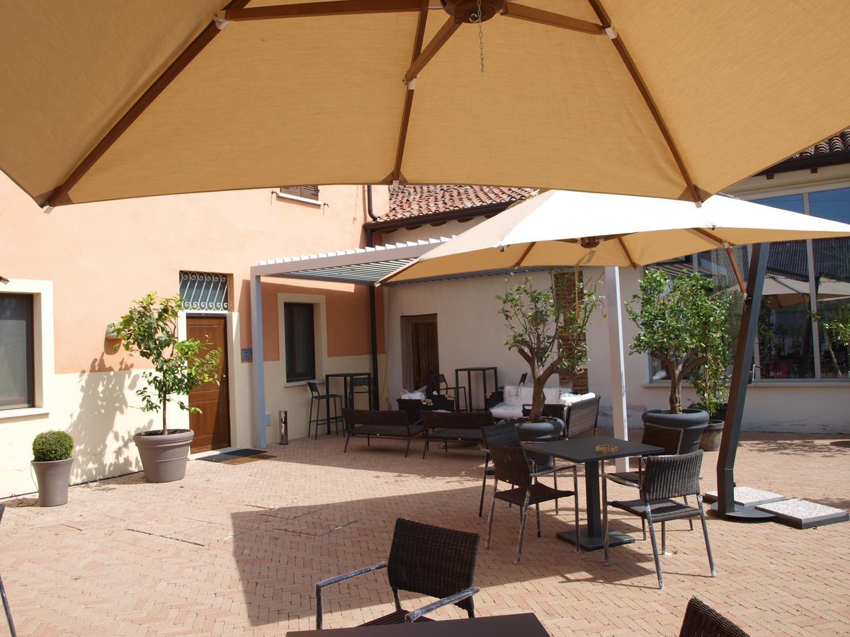 La Cascina Del Sole Hostel Rivarolo del Re ed Uniti Екстериор снимка