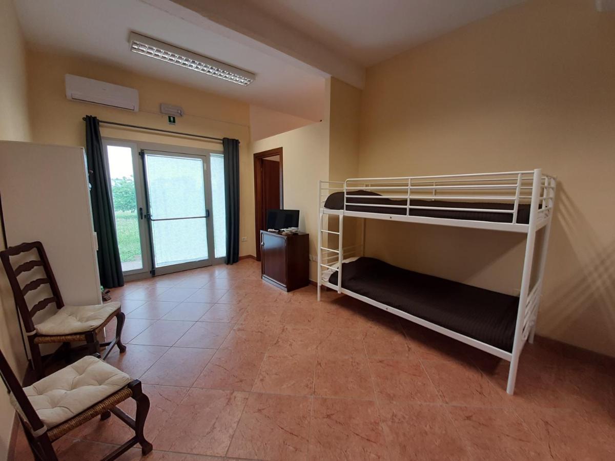 La Cascina Del Sole Hostel Rivarolo del Re ed Uniti Екстериор снимка
